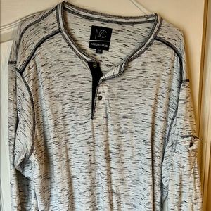 Modern Culture long tee 
White / Black 3XB